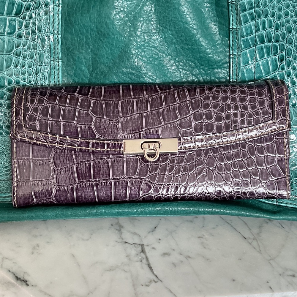 😍Elegant Purple Crocodile-Embossed Clutch